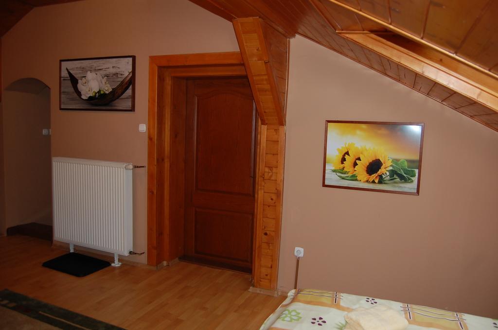 Hotel Penzion A Restaurace U Mamy Frýdek-Místek Zimmer foto
